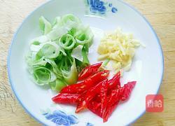 黄瓜炒肉片的做法图解3