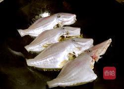 豆酱剥皮鱼的做法图解3