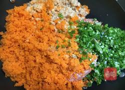 胡萝卜香菇猪肉水饺的做法图解5