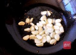 大蒜炒肉片的做法图解3