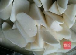 萝卜海米肉丸汤的做法图解1