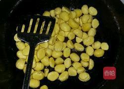 板栗烧鸭的做法图解1