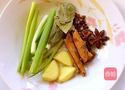 香辣猪蹄的做法图解3