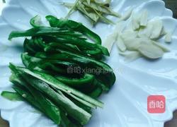 青椒炒土豆丝的做法图解3