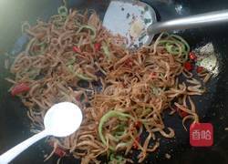 香辣小银鱼的做法图解5