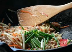 仔姜肉丝的做法图解9