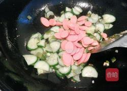 黄瓜炒火腿肠的做法图解4