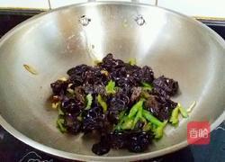 木耳炒苦瓜的做法图解10