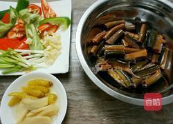 泡椒鳝鱼的做法图解3