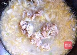 排骨炖酸菜的做法图解6