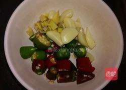 辣炒玉米鸡丁的做法图解2