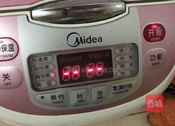 土豆腊肉焖饭的做法图解2