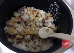 土豆腊肉焖饭的做法图解11