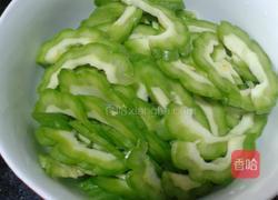 苦瓜烧肉的做法图解2