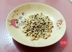 猪蹄花生汤的做法图解2