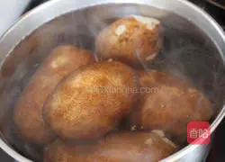 Illustration of how to make mashed potatoes with salad 2