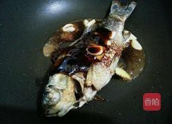 家常炖鱼的做法图解4