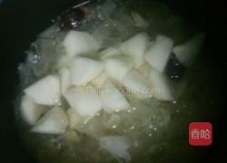 冰糖雪梨银耳的做法图解4