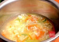 银鱼汤的做法图解3
