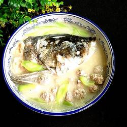 大头鱼汤的做法[图]