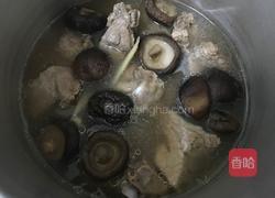 排骨香菇汤的做法图解7