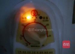 大米红枣粥的做法图解4