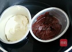 巧克力冰淇淋的做法图解2