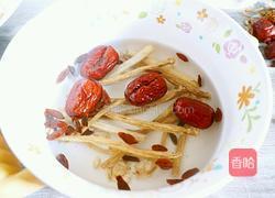 西洋参煲鸡汤的做法图解3