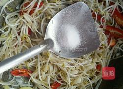 酸辣绿豆芽的做法图解5