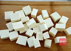 鱼香嫩豆腐的做法图解1