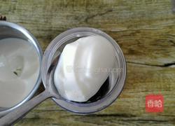 蓝莓果汁的做法图解3