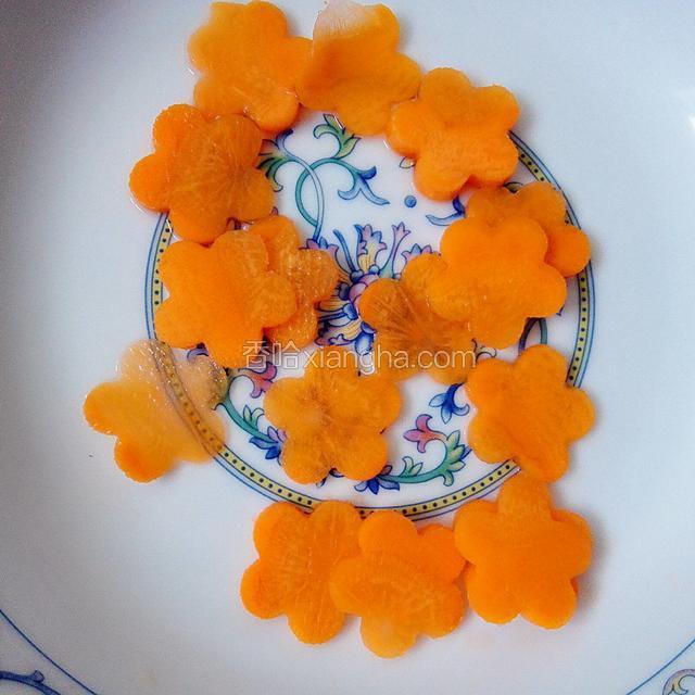 胡萝卜切薄片