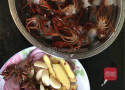 口味小龙虾的做法图解1