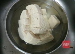 大白菜炖豆腐的做法图解2