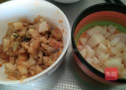 辣白菜炒饭的做法图解2