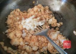 辣白菜炒饭的做法图解7