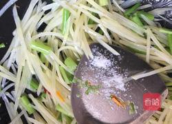 芹菜炒土豆片的做法图解8