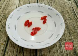 薏米百合粥的做法图解4