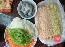 三鲜炒面的做法图解2