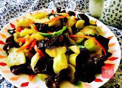 黑木耳炒丝瓜的做法图解9