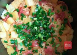 土豆腊肠焖饭的做法图解6