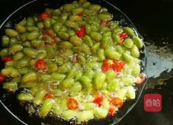 抱腌菜炒毛豆的做法图解5
