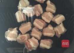 土豆烧猪肉的做法图解2
