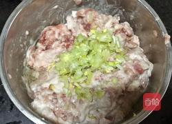 西红柿肉丸汤的做法图解3