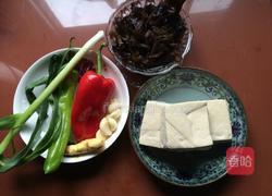 木耳豆腐的做法图解1