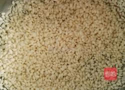 花生糯米粥的做法图解2