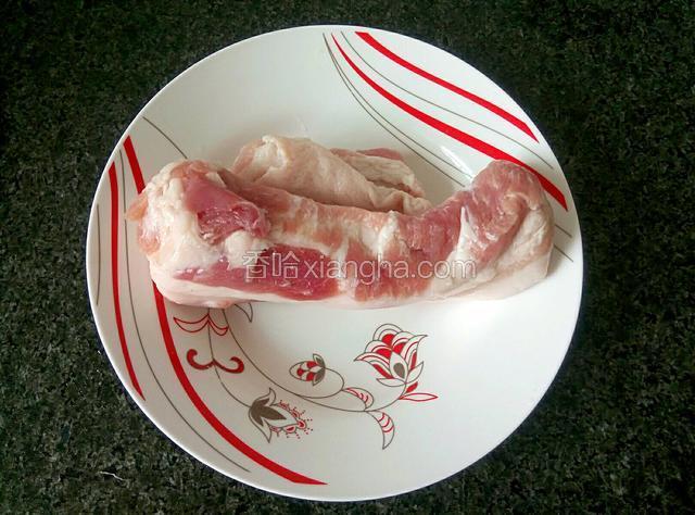 准备食材之一。