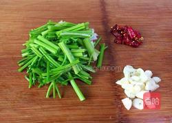香干炒芹菜的做法图解3