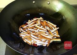 香干炒芹菜的做法图解5