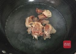 冬瓜炖鸡汤的做法图解1